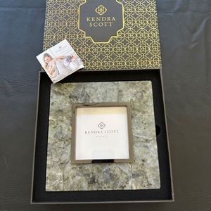 Kendra Scott picture frame 4x4